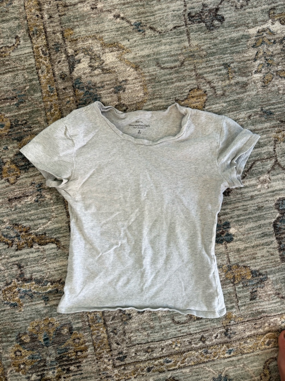 Abercrombie & Fitch Light Gray Women's Short Sleeve Tee